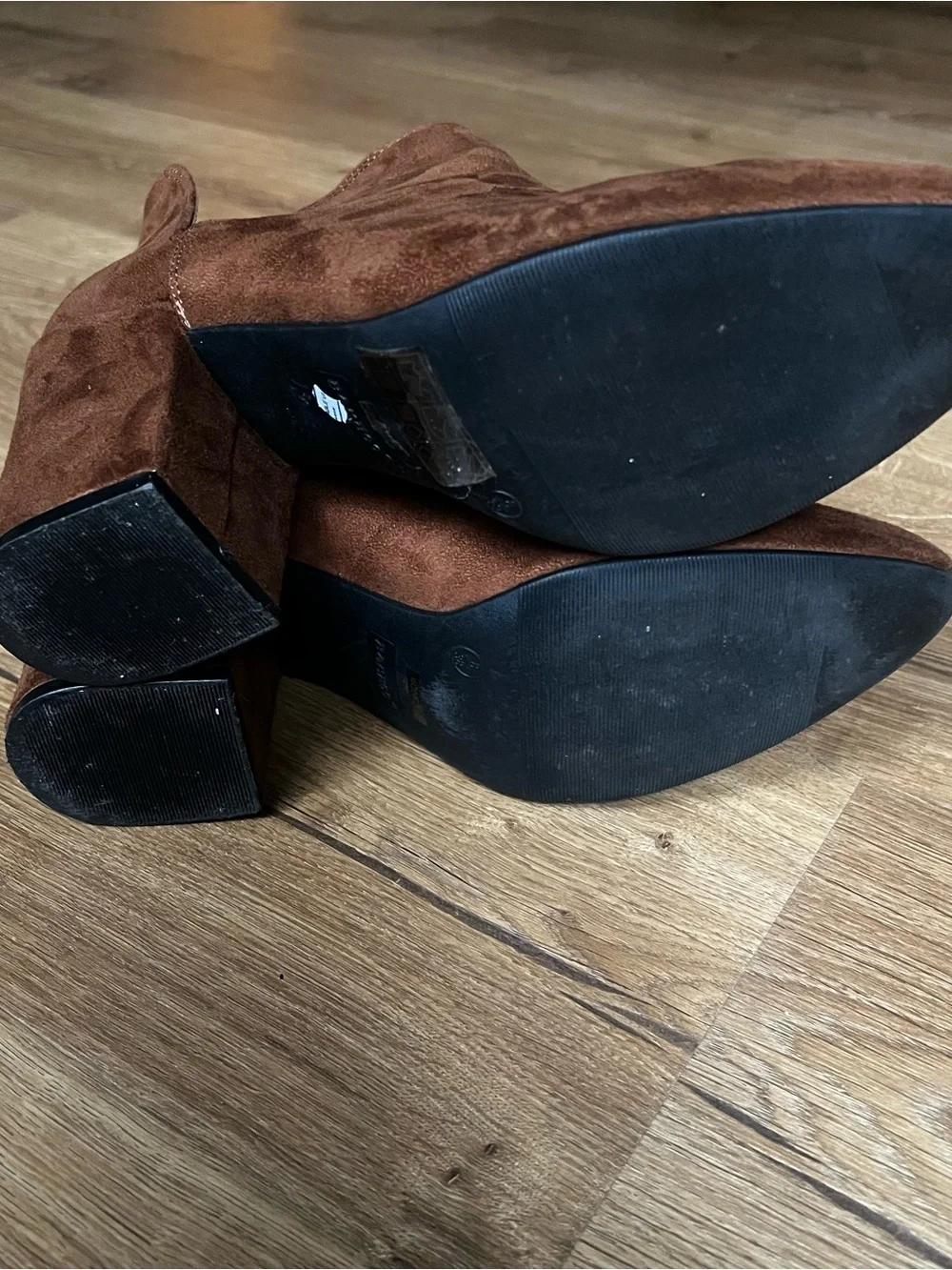 BAMBOO Brown Suede Pointed Toe Ankle Booties – Women’s Size 8